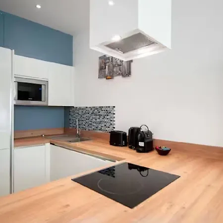 Apartman Parenthese Elegante Au Centre De Cannes