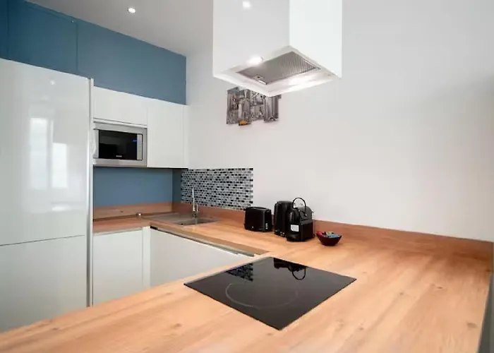 Апартаменты Parenthese Elegante Au Centre De Канны